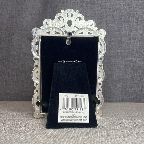 Framed Dior Joy JOKER SMALL Holographic Playing Card - Picture 2 of 4